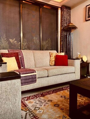 Living Room in 1 BHK Apartment at Bandra West – for Rent
