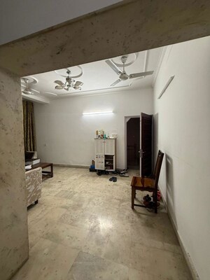 Room in 3 BHK Builder Floor at Kalkaji – for Rent