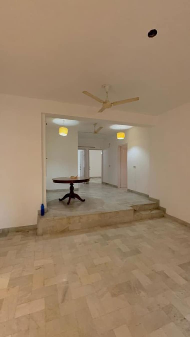 Room, greater kailash ii 3 Bedroom 2000 Sq.Ft. Builder Floor In Greater Kailash ii Delhi 10121913