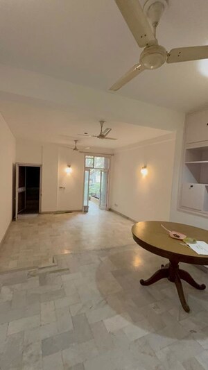 Living Room in 3 BHK Builder Floor at Greater Kailash ii – for Rent