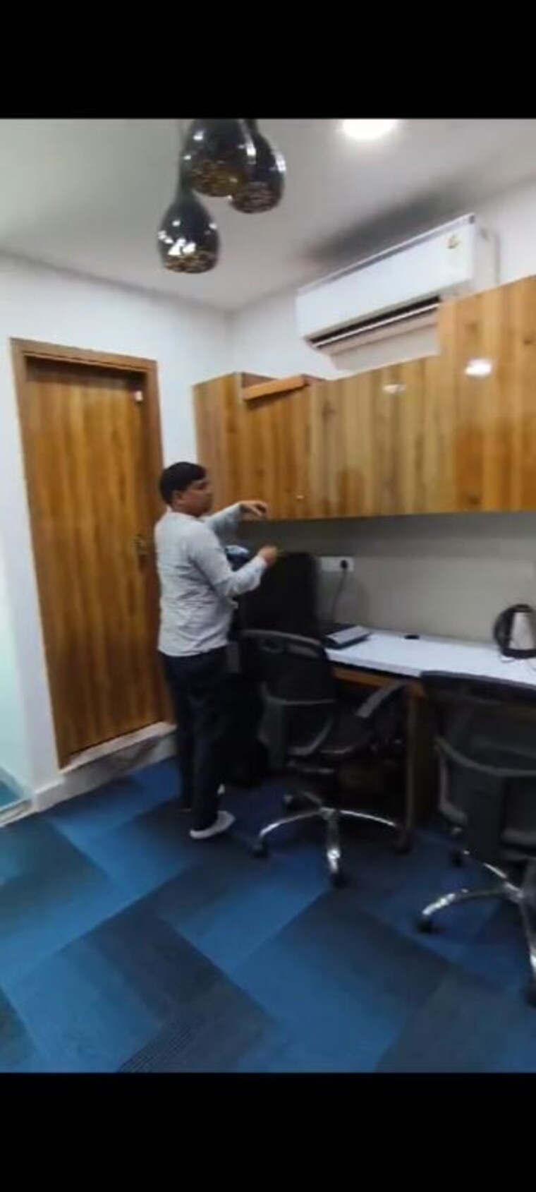 Team Area, netaji subhash place Commercial Office Space 800 Sq.Ft. In Netaji Subhash Place Delhi 10121920