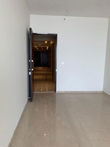 Furnished Amenities in 4 BHK Apartment at Piramal Mahalaxmi, Mahalaxmi – for Rent