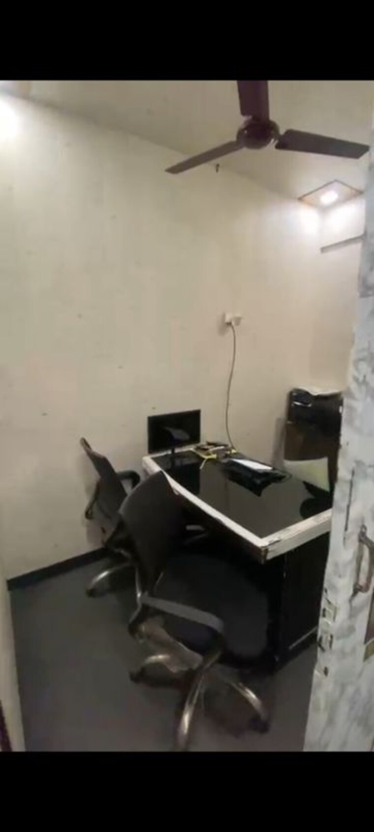 Team Area, janakpuri Commercial Office Space 1000 Sq.Ft. In Janakpuri Delhi 10121930