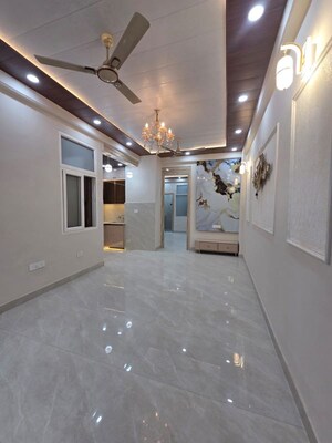 Room in 2 BHK Builder Floor at Vaishali Sector 2 – for Rent