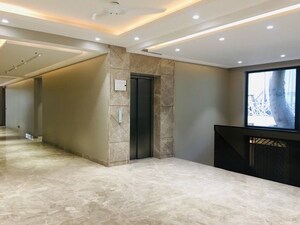 Room in 4 BHK Builder Floor at Panchsheel Park – for Sale