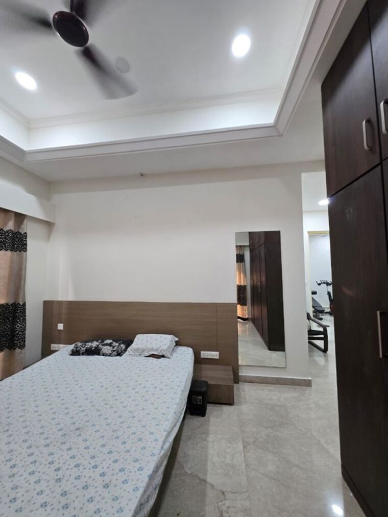 Bedroom, indiabulls-blu 3 Bedroom 2500 Sq.Ft. Apartment In Worli Mumbai 10121937