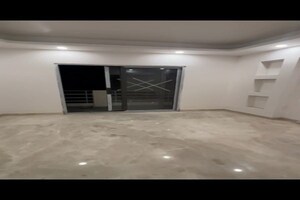 Room in 3 BHK Builder Floor at East Of Kailash – for Sale