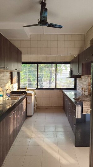 Kitchen in 1.5 BHK Apartment at Chandak 34 Park Estate, Goregaon West – for Rent