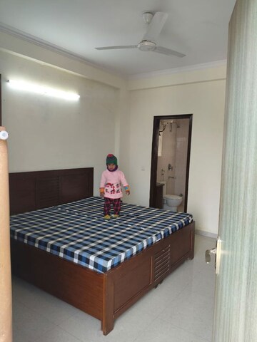 Bedroom in 1 RK Builder Floor at Sector 40 – for Rent