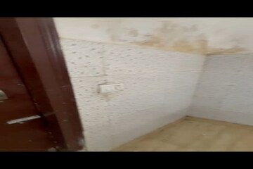 Bedroom in 1 BHK Builder Floor at Malviya Nagar – for Sale