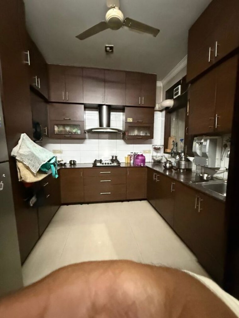 Kitchen, greater kailash part 3 3 Bedroom 1800 Sq.Ft. Builder Floor In Greater Kailash Part 3 Delhi 10121964