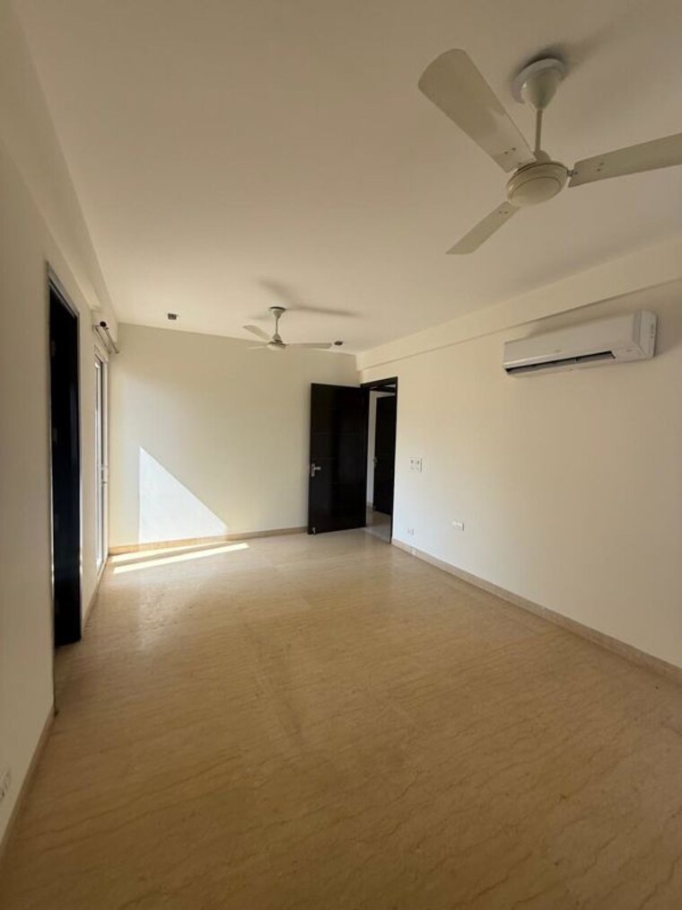 Room, new friends colony 4 Bedroom 3500 Sq.Ft. Builder Floor In New Friends Colony Delhi 10121978