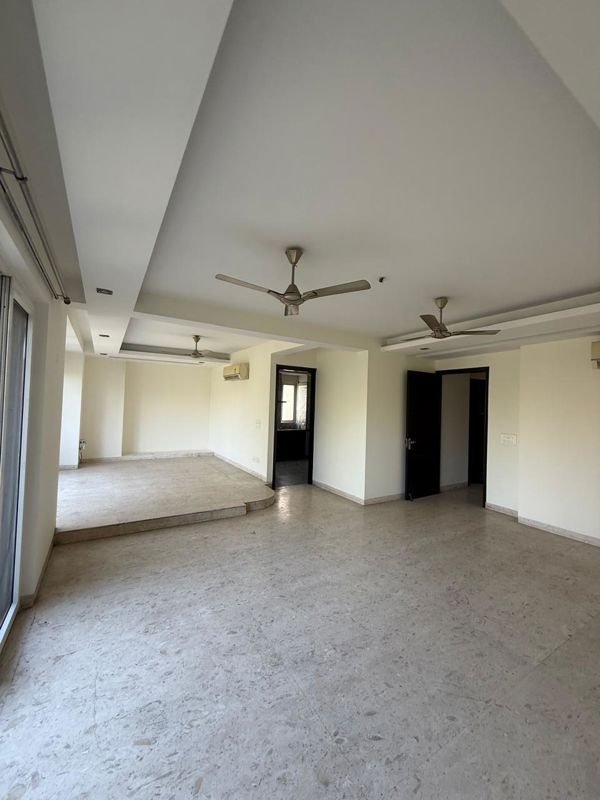 4 BHK + Servant Room Builder Floor For Rent in New Friends Colony