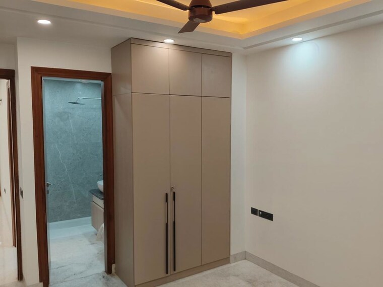 Room, sector 46 3 Bedroom 1650 Sq.Ft. Builder Floor In Sector 46 Gurgaon 10121979