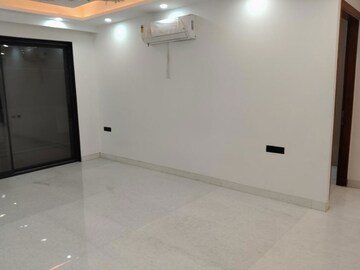 3 BHK Builder Floor For Rent in Sector 46