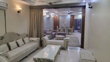 Living Room in 4 BHK Builder Floor at Sector 50 – for Rent