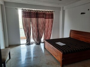 Bedroom in 2 BHK Builder Floor at Sector 46 – for Rent