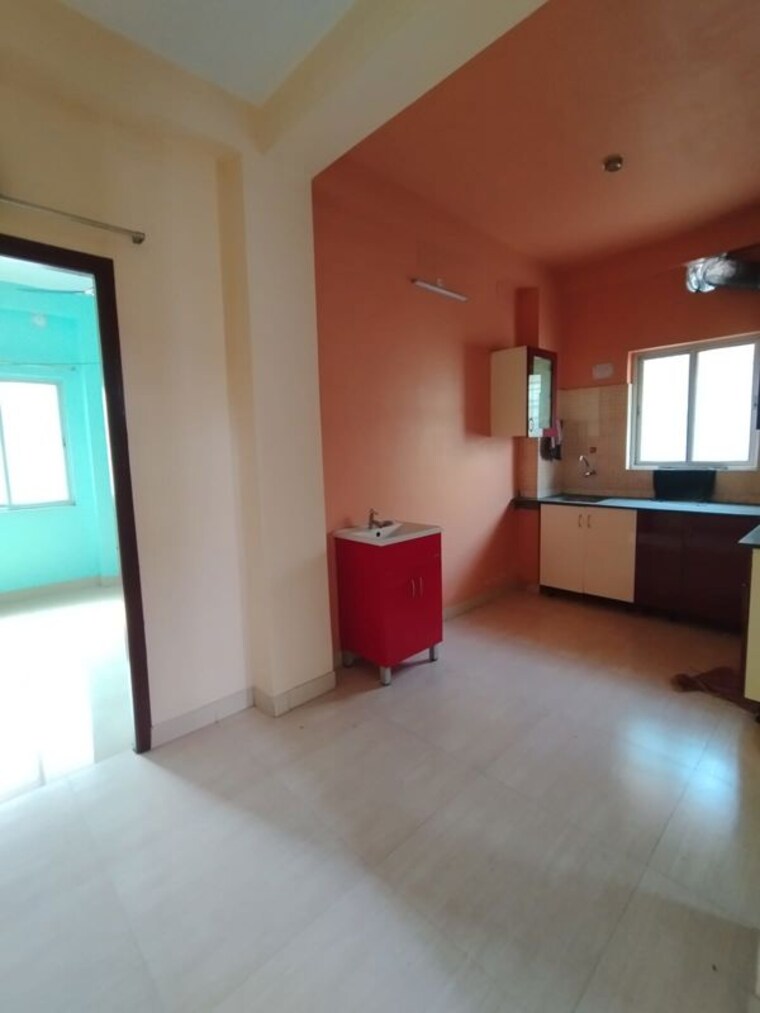 Kitchen, bosepukur 2 Bedroom 700 Sq.Ft. Apartment In Bosepukur Kolkata 10044508