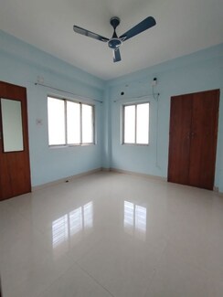 2 BHK + Extra Room Apartment For Sale in Bosepukur
