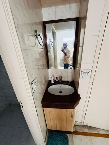 Bathroom in 3 BHK Apartment at Sector 52 – for Rent