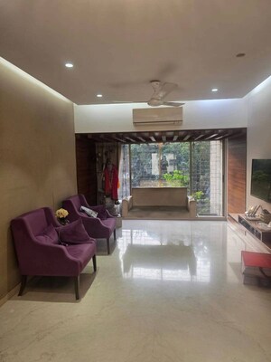 Living Room in 3 BHK Apartment at Andheri West – for Rent