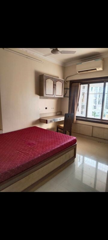 Bedroom in 2 BHK Apartment at Andheri West – for Rent