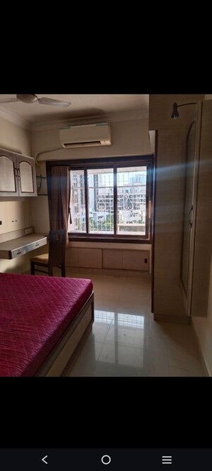 Bedroom in 2 BHK Apartment at Andheri West – for Rent