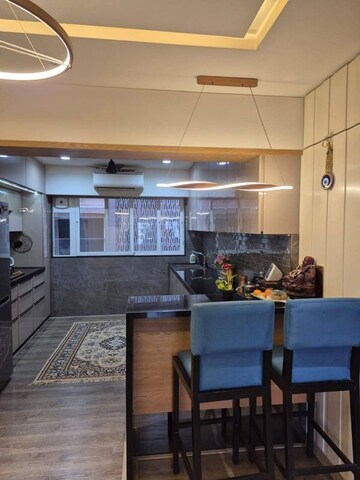 Living Room in 3 BHK Apartment at Andheri West – for Rent