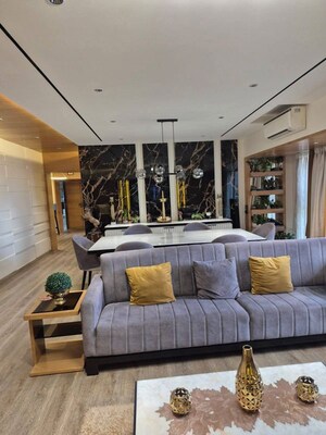 Living Room in 3 BHK Apartment at Andheri West – for Rent