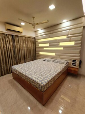 Bedroom in 3 BHK Apartment at Khar West – for Rent
