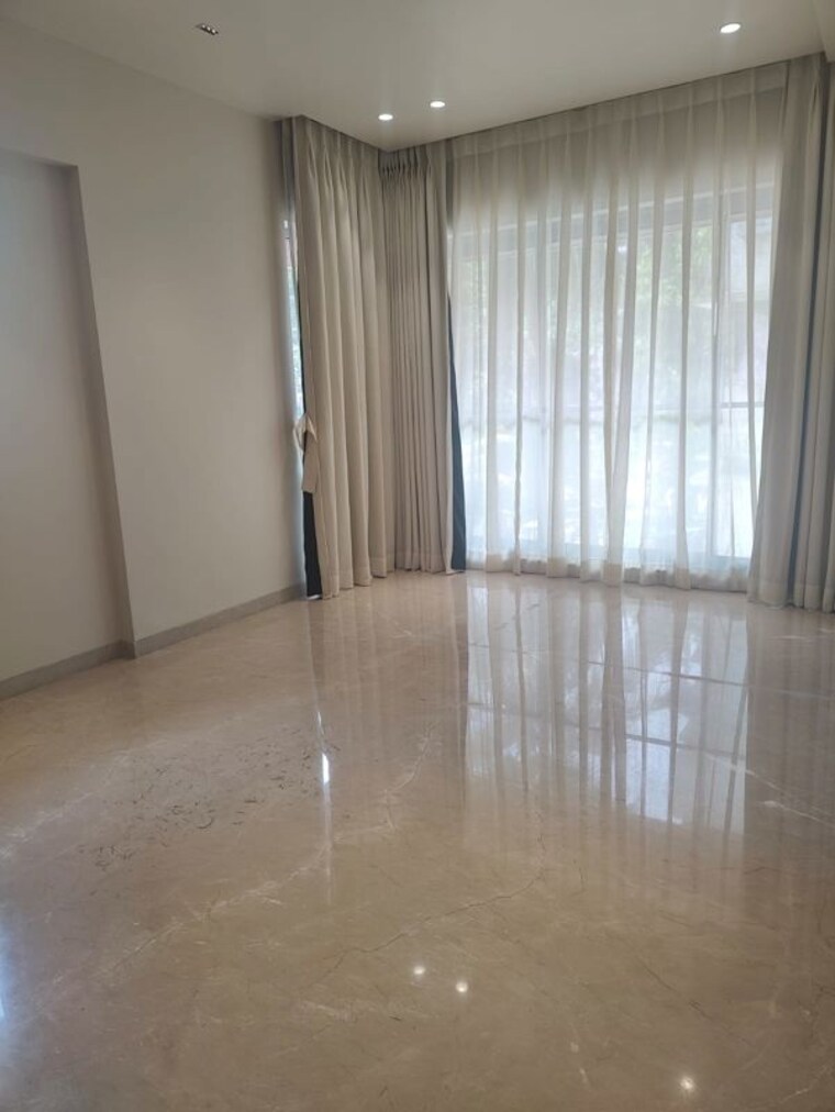 Room, santacruz west 3 Bedroom 1004 Sq.Ft. Apartment In Santacruz West Mumbai 10122033