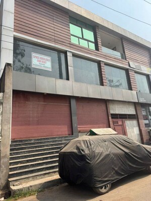  Showroom For Rent in Vikas Nagar