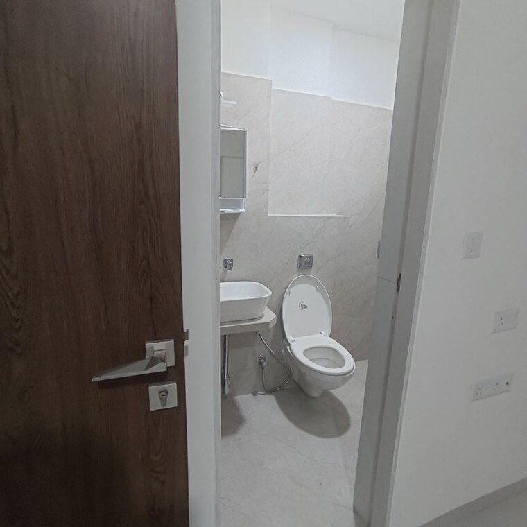 Bathroom, andheri west 1 Bedroom 450 Sq.Ft. Apartment In Andheri West Mumbai 10122042