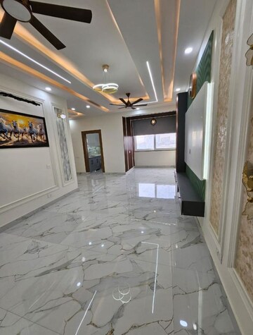 Staircase in 3 BHK Apartment at Sushant Lok I – for Rent