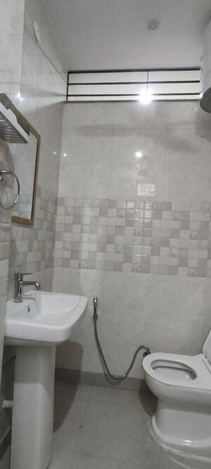 Bathroom in 2 BHK Builder Floor at Sector 45 – for Rent