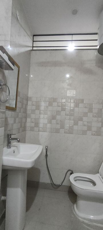 Bathroom in 2 BHK Builder Floor at Sector 45 – for Rent