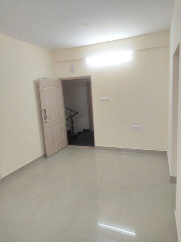 Room in 2 BHK Builder Floor at Kaggadasapura – for Rent