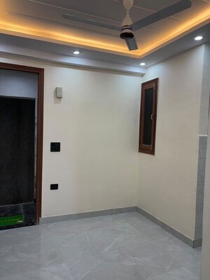 Room in 1 BHK Builder Floor at Rajpur Khurd Extension – for Rent