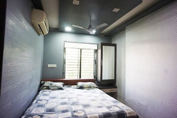 2 BHK Apartment For Rent in Bodakdev