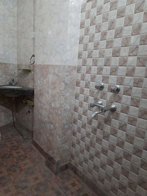 Bathroom in 1 BHK Builder Floor at Mehrauli – for Rent