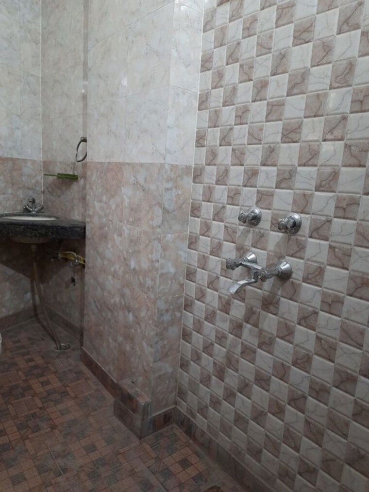 Bathroom, mehrauli 1 Bedroom 750 Sq.Ft. Builder Floor In Mehrauli Delhi 10122122