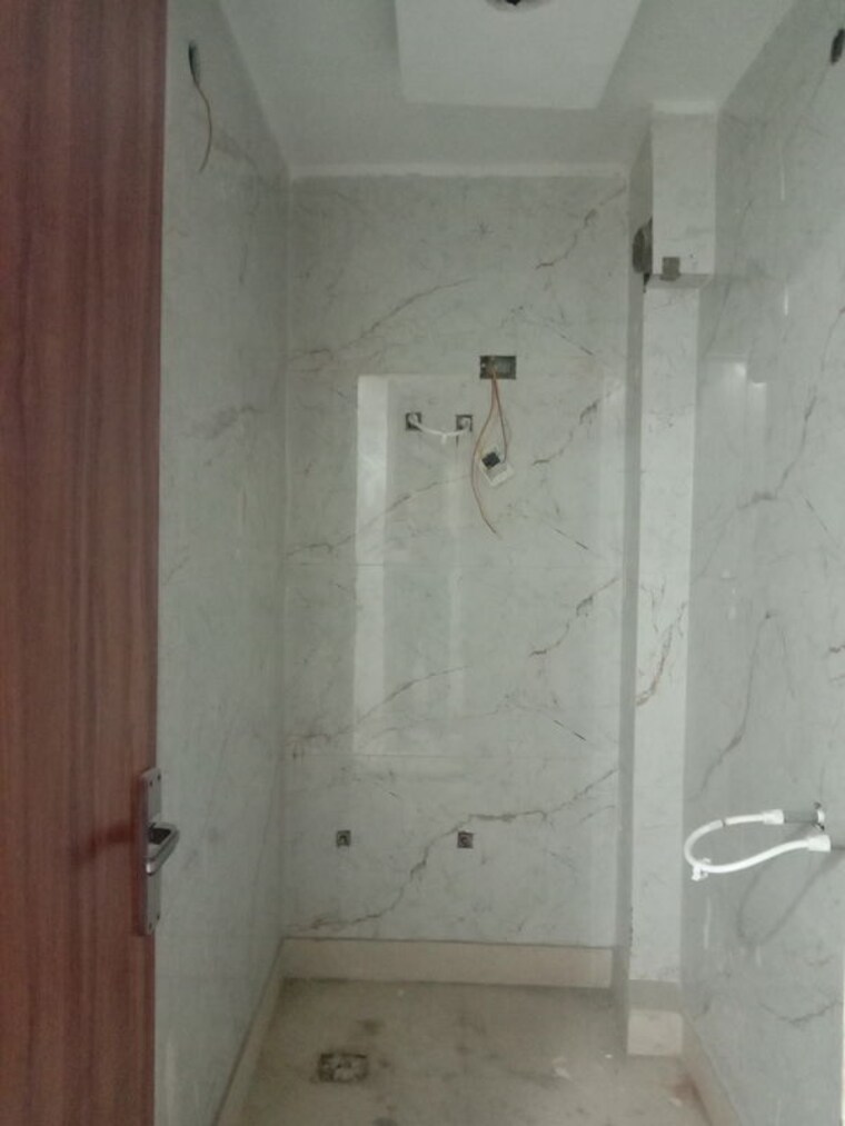 Bathroom, dwarka mor 2 Bedroom 500 Sq.Ft. Builder Floor In Dwarka Mor Delhi 10115788