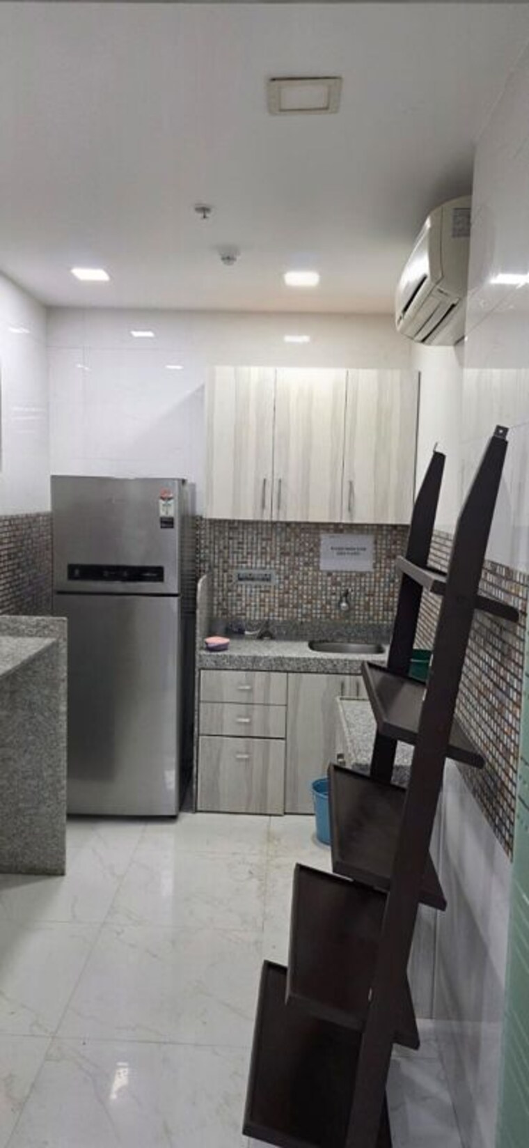 Team Area, western express highway Commercial Office Space 1700 Sq.Ft. In Western Express Highway Mumbai 10088932