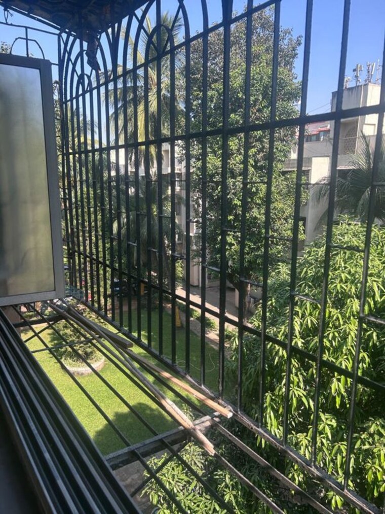 Balcony, andheri west 2 Bedroom 900 Sq.Ft. Apartment In Andheri West Mumbai 10122137