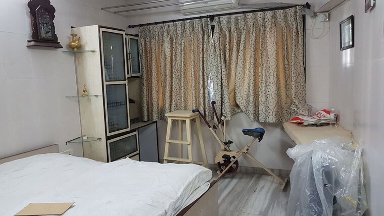 Living Room, juhu 3 Bedroom 1100 Sq.Ft. Apartment In Juhu Mumbai 10122157