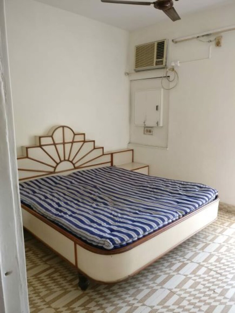 Bathroom, shahibagh 3 Bedroom 2200 Sq.Ft. Builder Floor In Shahibagh Ahmedabad 10122159