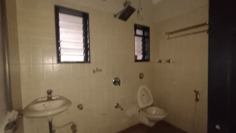 Bathroom, nerul 2 Bedroom 900 Sq.Ft. Apartment In Nerul Navi Mumbai 10122166