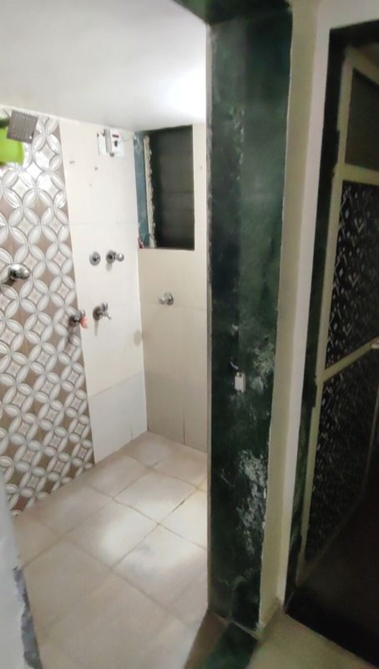 Bathroom, dombivli west 1 RK 375 Sq.Ft. Apartment In Dombivli West Thane 10122176