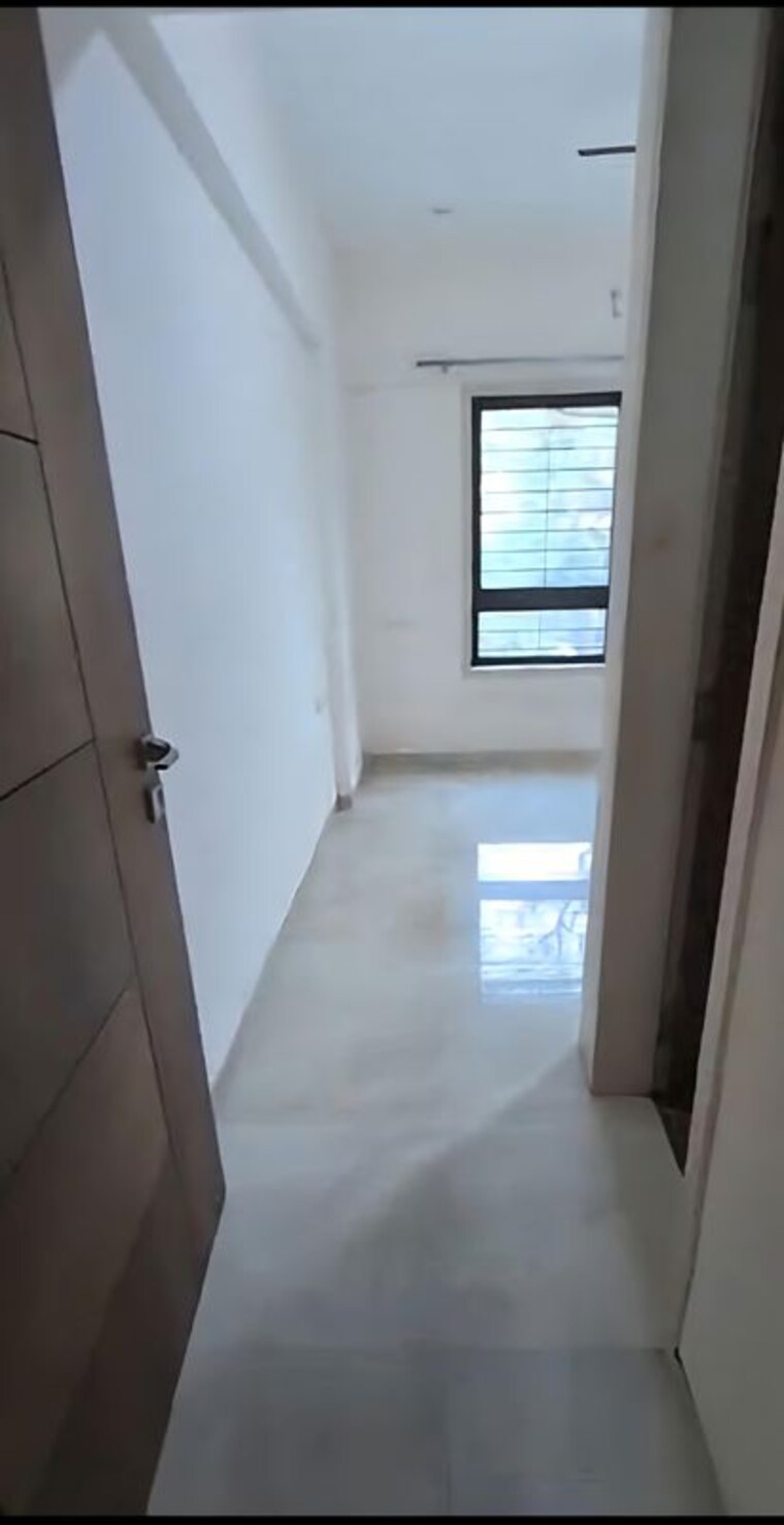 Balcony, mulund west 3 Bedroom 848 Sq.Ft. Apartment In Mulund West Mumbai 10122184