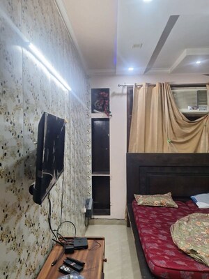 Living Room in 4 BHK Apartment at Vip Road – for Rent